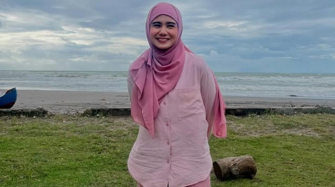 Tissa Biani berhijab (Instagram)