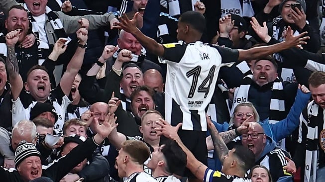 Newcastle United juara Carabao Cup usai kalahkan Liverpool di laga final. (Instagram/@nufc)