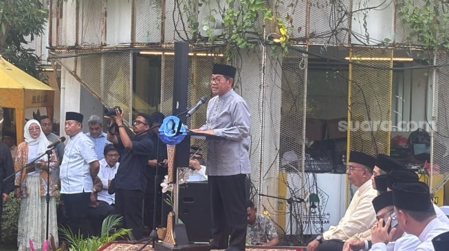 Bukber di Markas Golkar DKI, Pramono Curhat Masa Kampanye Pilkada: Lewat Sini Saya Deg-degan!