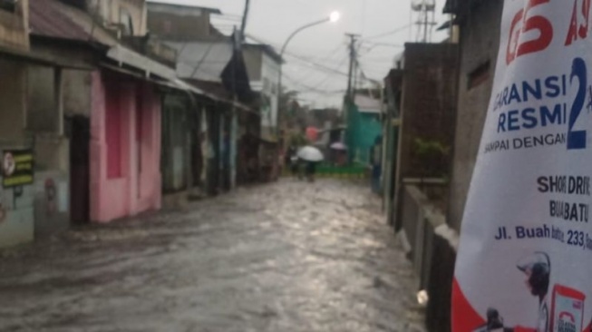 BPBD: Banjir Hingga Longsor Kepung Jawa Barat, Warga Terdampak Mendekati Angka 7000 Jiwa