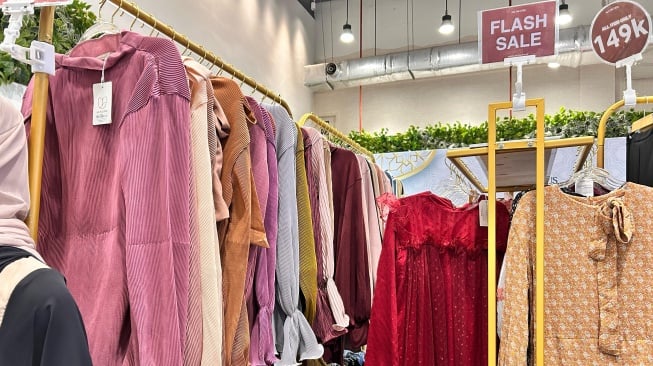 Bazar Rendezvous Modest Market di lantai 5 AEON Tanjung Barat, Jakarta Selatan. (Suara.com/Dini Afrinti Efendi)