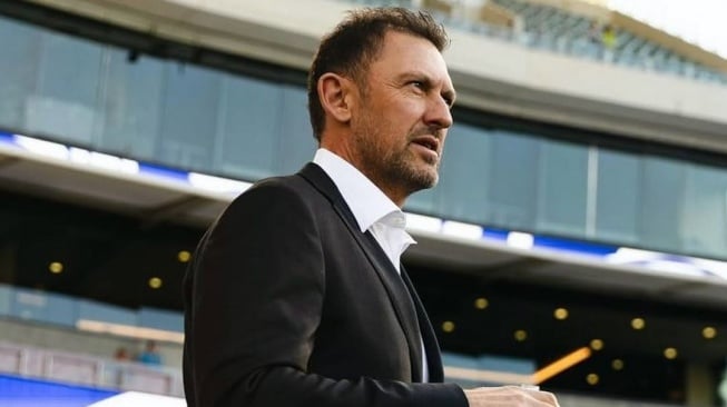 Pelatih Australia, Tony Popovic coret mesin gol The Socceroos yang jarang dapat menit bermain di klub. (Instagram/@coachtonypopovic)