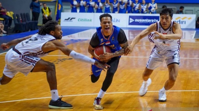 Satria Muda Rebut Posisi Puncak, Berikut Klasemen Sementara IBL 2025