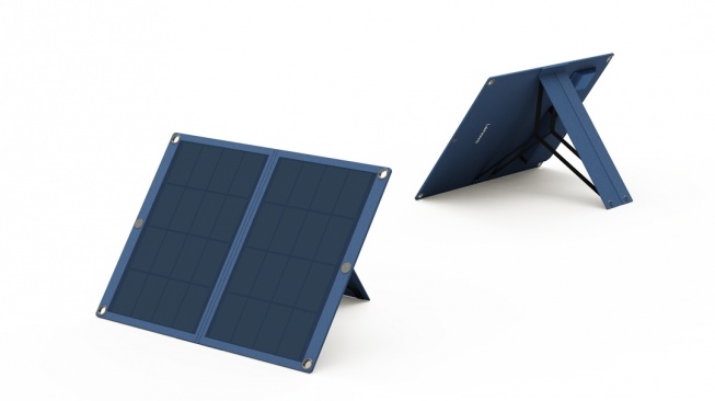 Solar Power Kit for Yoga. [Lenovo]