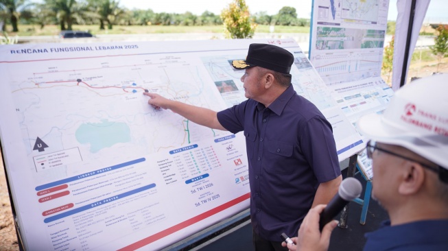 Gubetrnur Herman Deru cek tol Palembang-Betung jelang arus mudik lebaran