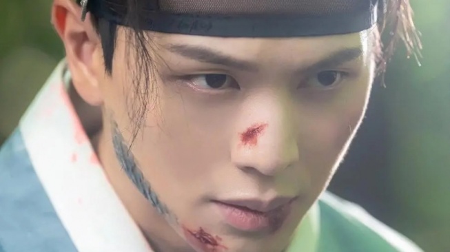 Berperan Ganda, Ini Detail Karakter Yook Sungjae di Drama Korea The Haunted Palace