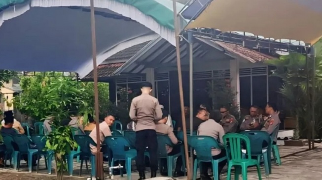 rumah duka AKP Lusiyanto, polisi tewas saat gerebek sabung ayam di Way Kanan