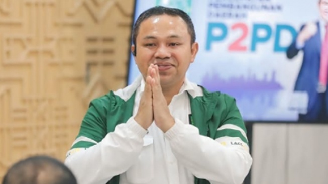 Rekam Jejak Abdul Wahid, Gubernur Riau yang 'Galau' Hadapi Defisit Anggaran 2025