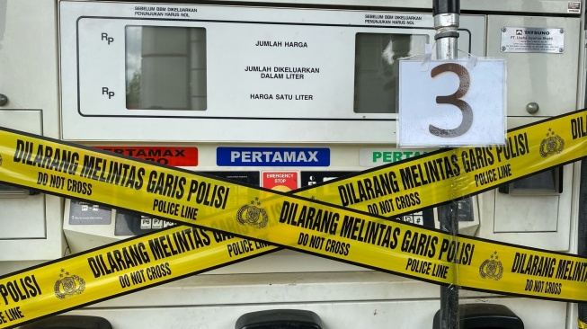 Kementerian Perdagangan (Kemendag) RI bersama Bareskrim Polri berhasil mengungkap modus penipuan dan manipulasi takaran bahan bakar minyak (BBM) di Desa Cijujung, Kecamatan Sukaraja, Kabupaten Bogor pada Rabu 19 Maret 2025. [Egi/Suarabogor]