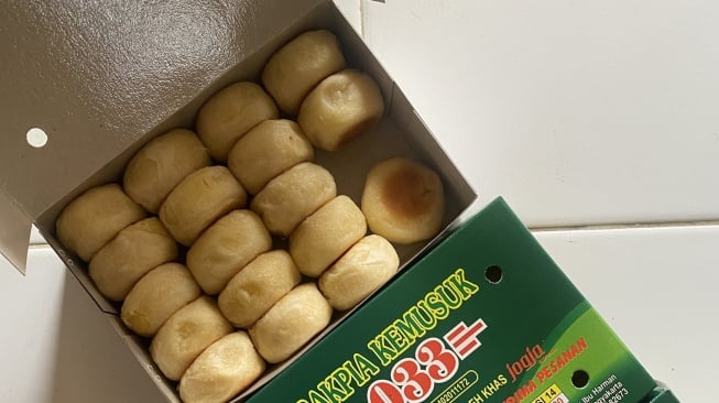 Kemasan bakpia yang biasa jadi oleh-oleh khas Jogja. (Instagram)