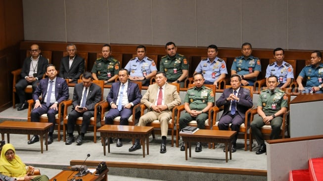 Suasana jalannya Rapat Paripurna ke-15 DPR Masa Persidangan II Tahun Sidang 2024-2025 di Kompleks Parlemen, Senayan, Jakarta, Kamis (20/3/2025). [Suara.com/Alfian Winanto]