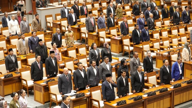 Suasana jalannya Rapat Paripurna ke-15 DPR Masa Persidangan II Tahun Sidang 2024-2025 di Kompleks Parlemen, Senayan, Jakarta, Kamis (20/3/2025). [Suara.com/Alfian Winanto]