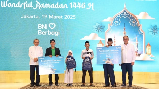 Bagikan 79.000 Paket Sembako Lewat Safari Ramadhan 2025, Dirut BNI: Jaga Semangat Kerja