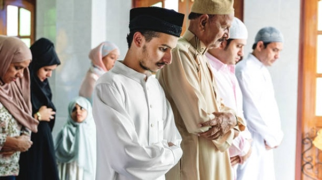 Lengkap! Dalil Shalat Tarawih: Dari Kesepakatan Ulama Hingga Malam Lailatul Qadar