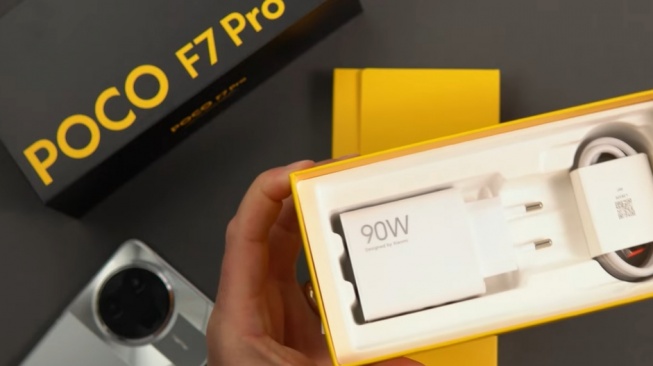 Video Unboxing POCO F7 Pro dan F7 Ultra Beredar, Debut Global 27 Maret