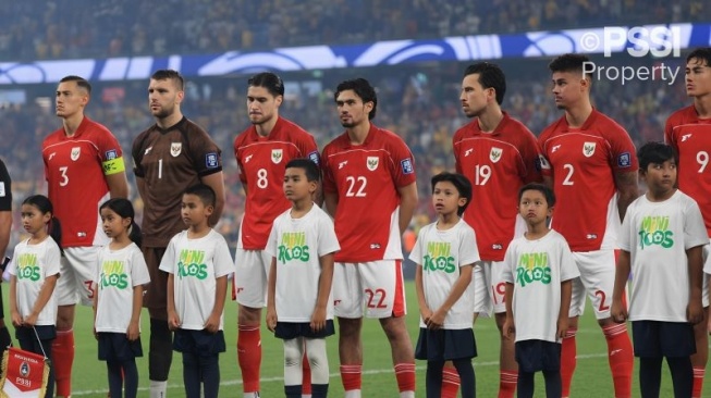 Pemain Timnas Indonesia saat tampil melawan timnas Australia dalam laga ketujuh kualifikasi Piala Dunia 2026 Grup C di Stadion Sepak Bola Sydney, Kamis (20/3/2025). Laga ini dimenangkan Australia dengan skor 5-1. [ANTARA/HO-PSSI]