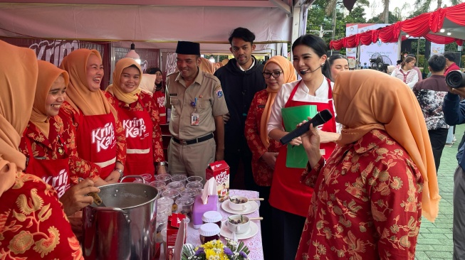 Solidaritas Ramadan: Memasak Takjil Bersama, Ribuan Perempuan di Jakarta Pecahkan Rekor MURI