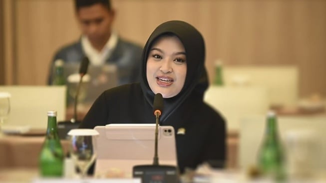 Annisa Maharani Alzahra Mahesa alias Annisa Mahesa, Anggota DPR termuda 2024-2029. [Instagram/@annisa_mahesa]