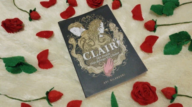 Novel Clair: Menemukan Diri di Antara Memori Orang Lain