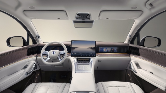 Interior Denza N9, SUV PHEV yang diluncurkan di China pada pertengahan Maret 2025. [Dok Denza]