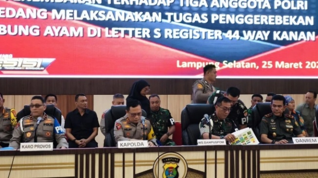 Dua Anggota TNI Jadi Tersangka Kasus Penembakan 3 Polisi di Lampung. [ANTARA/Dian Hadiyatna]