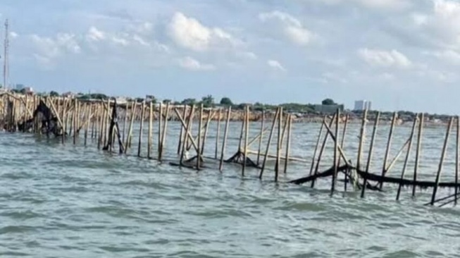 CEK FAKTA: Pagar Laut di Banten Berubah Jadi Pagar Beton