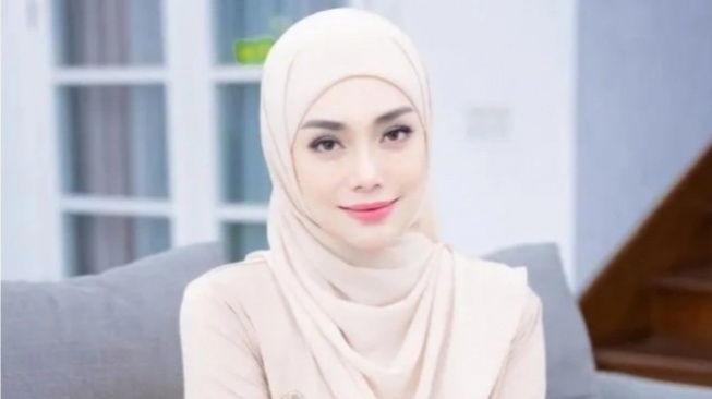 Klarifikasi Celine Evangelista Soal Keputusan Mualaf dan Jadi Istri Kelima