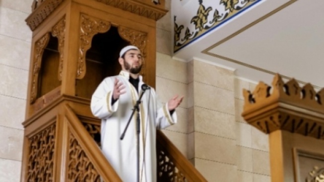 Teks Khutbah Jumat 6 Maret 2026 Nuzulul Quran, Menghidupkan Al-Quran dalam Kehidupan Sehari-hari