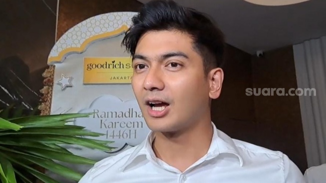 Teuku Ryan saat ditemui di kawasan Antasari, Jakarta, Rabu (26/3/2025). [Suara.com/Adiyoga Priyambodo]