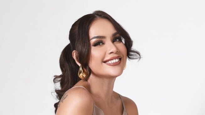Dibanding Reino Barack, Melaney Ricardo Sebut Maxime Bouttier Lebih Supel dengan Teman Luna Maya