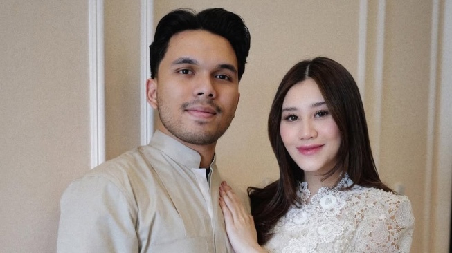 Aaliyah Massaid Tak Mau Pamer Wajah Anak, Netizen Malah Nyinyir: Takut Mirip Thariq Halilintar?