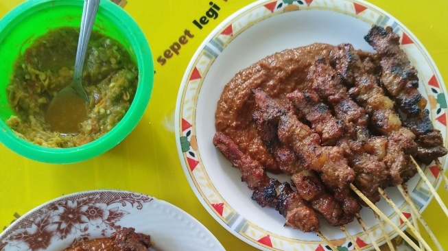 Sate Loso adalah kuliner khas Pemalang yang cukup banyak dicari oleh wisatawan (Twitter)