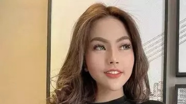 Lisa Mariana mengaku melahirkan anak dari hasil hubungan gelap dengan Ridwan Kamil. [Dok. Istimewa]