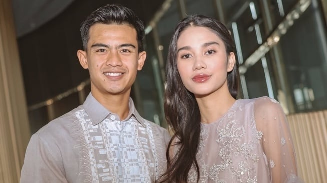 Foto Bareng Pratama Arhan Diselipkan di Slide Terakhir, Unggahan Azizah Salsha Curi Perhatian (Instagram)