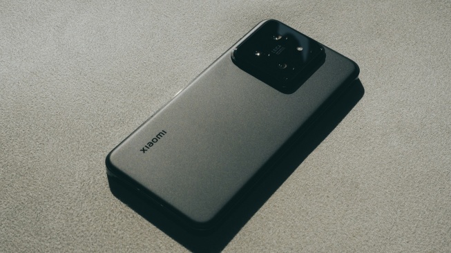 Terkonfirmasi Lin Bin, Xiaomi 15S Pro Akan Dilengkapi Chipset Bikinan Sendiri
