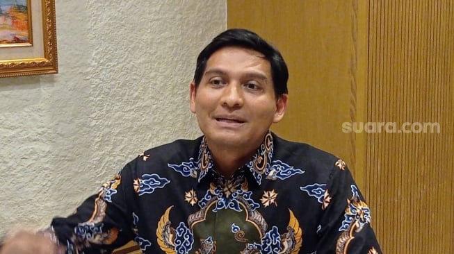 Bantu Palestina, Lucky Hakim Dituding Riya dan Pencitraan