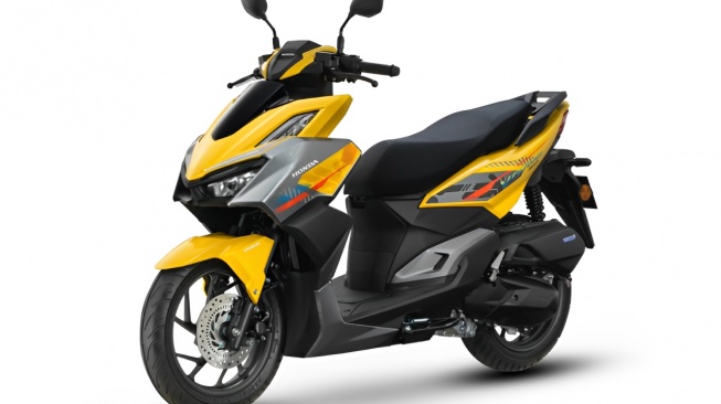 Honda Vario 160 dengan warna ala Valentino Rossi (2banh.vn)