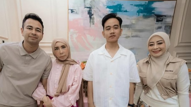 Melly Goeslaw hadiri pesta ulang tahun anak angkat Raffi Ahmad dan Nagita Slavina (Instagram/@melly_goeslaw)