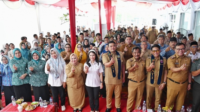 Wamen Isyana Kukuhkan Gubernur Sumut Bobby Nasution dan Wakil Wali Kota Binjai Hasanul Jihadi menjadi Duta GATI [Dok Pemprov Sumut]