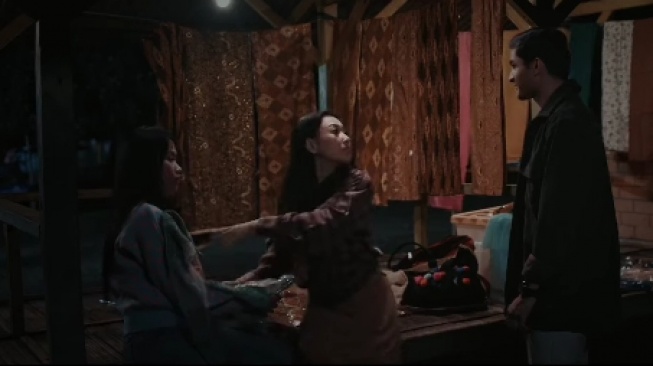 Film Senyum Manies Love Story kisah asmara Anies Bswedan dan Fery Farhati (YouTube)
