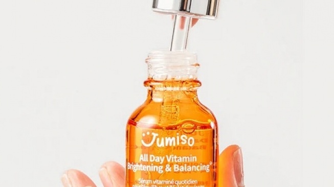 All Day Vitamin Brightening Facial Serum dari Jumiso. (Stylekorean)