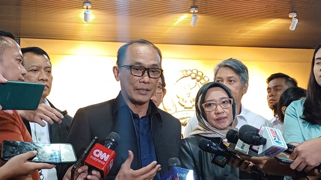 Kepala Badan Kepegawaian Negara (BKN), Zudan Arif Fakrulloh saat ditemui awak media di Komplek Parlemen, Senayan, Jakarta. (Suara.com/Bagaskara)