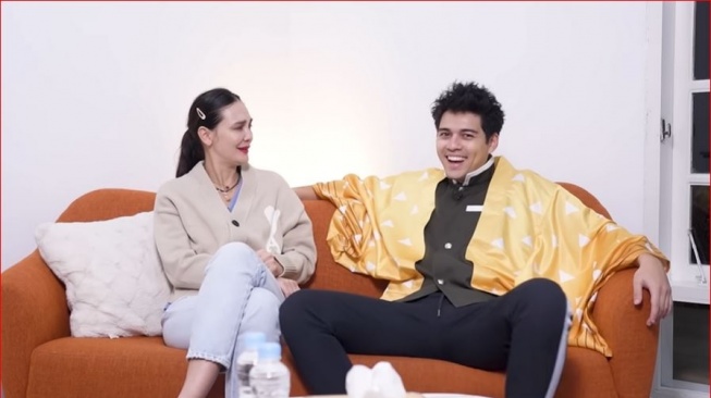 Ceplas Ceplos Bak Anak Polos, Maxime Bouttier Bongkar Dapur Luna Maya