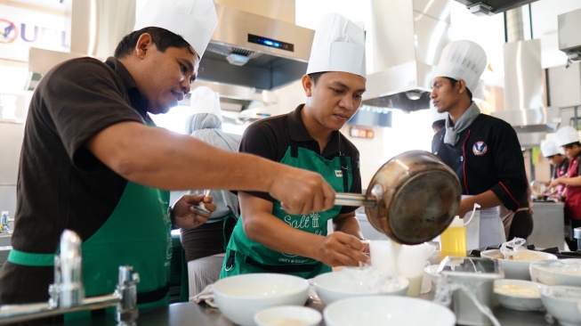 Keseruan Cooking Competition di UPH Media Gathering 2025