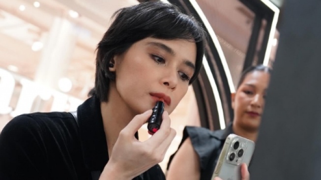 Model rambut Renata Kusmanto. [Instagram/@renata711]