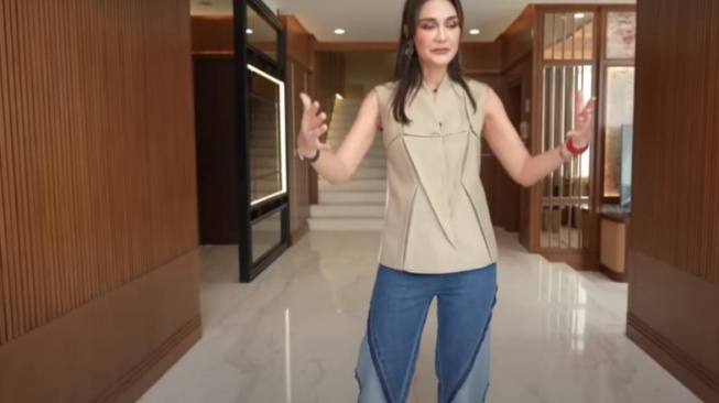 Potret Rumah Mewah Luna Maya (YouTube/Luna Maya)