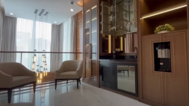 Potret Rumah Mewah Luna Maya (YouTube/Luna Maya)