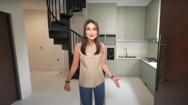 Potret Rumah Mewah Luna Maya (YouTube/Luna Maya)