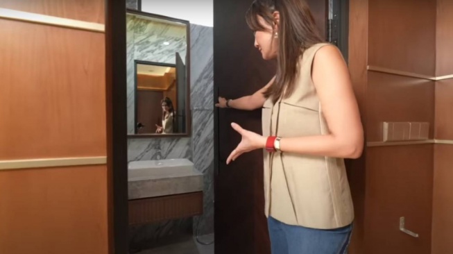 Potret Rumah Mewah Luna Maya (YouTube/Luna Maya)