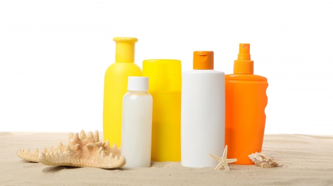 ilustrasi sunscreen (freepik/atlascompany)